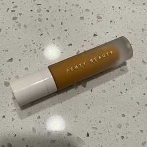 Fenty beauty pro filt’r shade 330